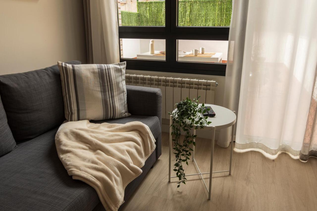 La Terraza De La Vega - Ubicacion Inmejorable , Wifi , Terraza Y Parking Gratuito Lejlighed Oviedo Eksteriør billede