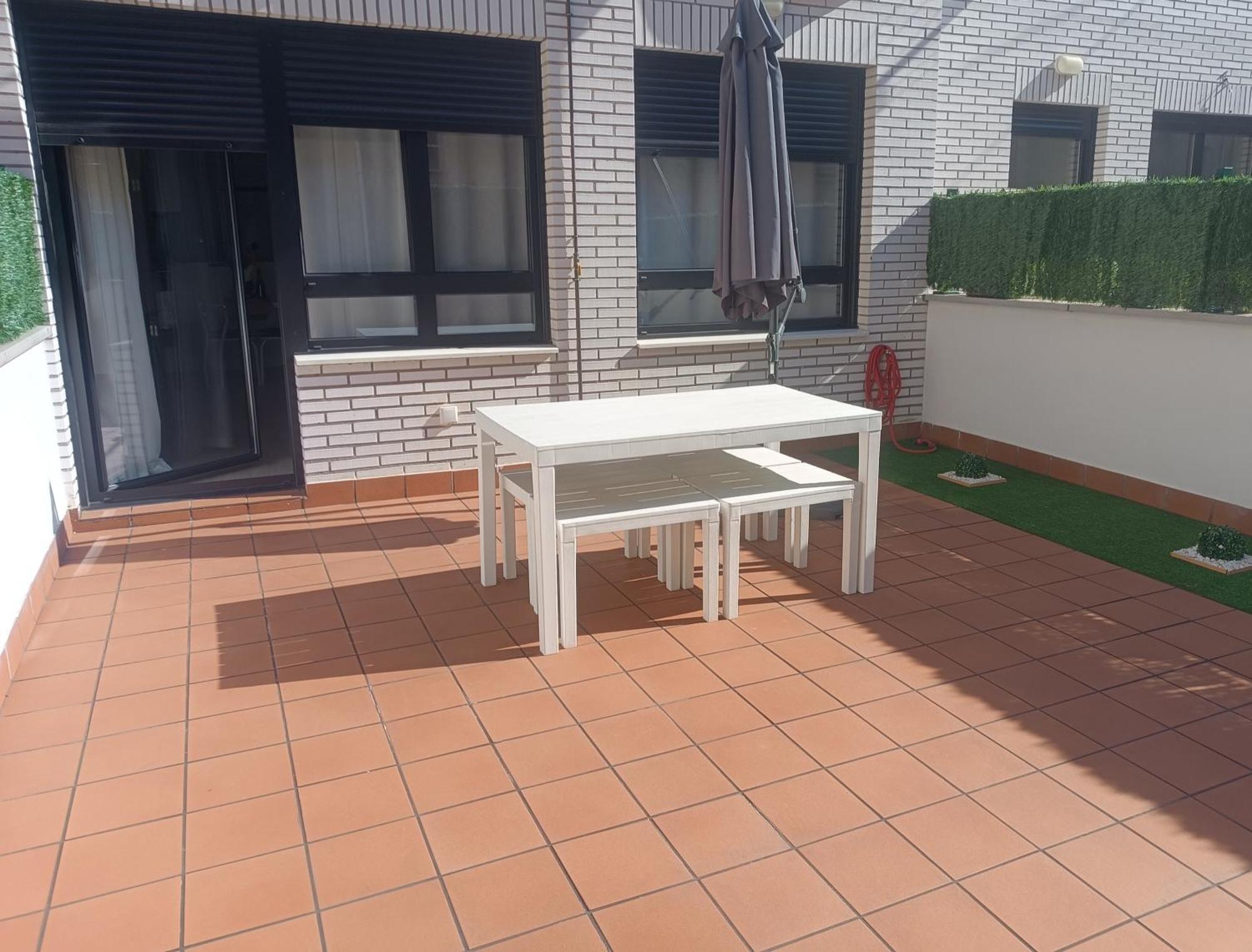 La Terraza De La Vega - Ubicacion Inmejorable , Wifi , Terraza Y Parking Gratuito Lejlighed Oviedo Eksteriør billede